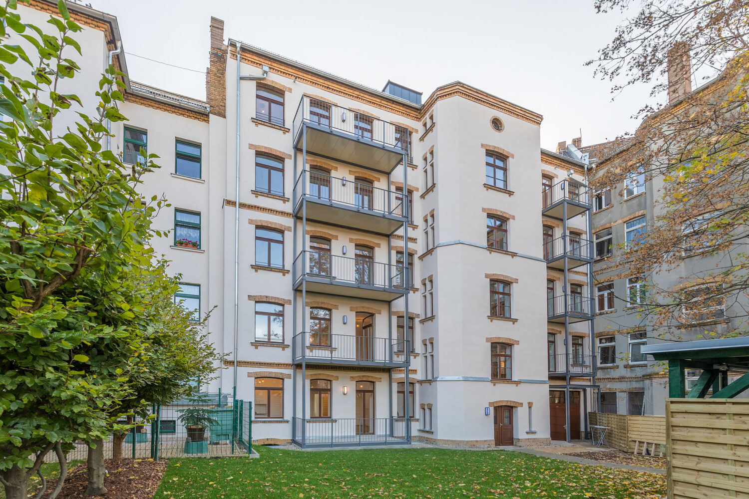 theodorneubauerstrasse1-52